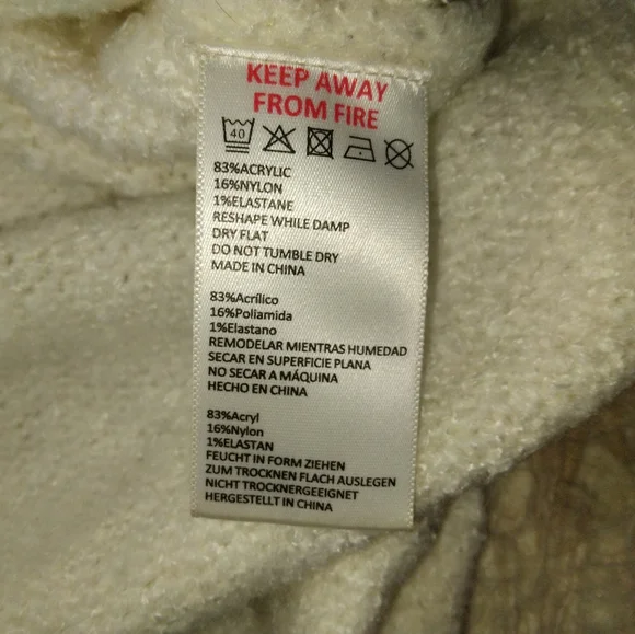 Urban Outfitters Rosie Cozy V-neck Off White Oversized Sweater Size L - Picture 10 of 12